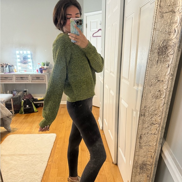 Universal Thread Green Knit Sweater - Size Extra Small (XS) - Picture 5 of 9